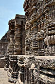 Orissa - Konarak - The Sun Temple, the hall of offerings (bhoga mandapa) also called nata-mandir (hall of dancers) because of the multitude of carvings of musicians and dancers 