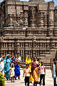 Orissa - Konarak - The Sun Temple, the hall of offerings (bhoga mandapa) also called nata-mandir (hall of dancers) because of the multitude of carvings of musicians and dancers 