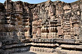 Orissa - Konarak - The Sun Temple. Detail of the decoration of the Mayadevi temple (formerly dedicated to Surya's wife Chayadevi, the goddess of the shadow).