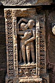 Orissa - Konarak - The Sun Temple. Detail of the decoration of the Mayadevi temple (formerly dedicated to Surya's wife Chayadevi, the goddess of the shadow).