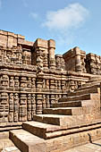 Orissa - Konarak - The Sun Temple, the hall of offerings (bhoga mandapa) also called nata-mandir (hall of dancers) because of the multitude of carvings of musicians and dancers