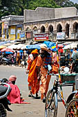 Orissa - Puri, the Grand road. The main street of Puri lined with bazaars and stalls the road is is usually jammed with pilgrims. 