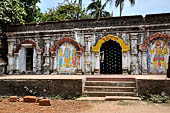 Orissa - Puri, around the holy tank called Narendra Sagar. 