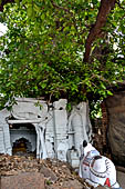 Orissa - Puri, walking from Jagannatha to the beach. 