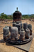 Ratnagiri - Portable monolithic stupas. A large number (more than 700) of small stupas are loose on the ground.