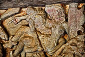 Udaigiri Cave 1 Rani Gumpha Queen's Cave - friezes of the upper storey. The story of a Kalinga queen carried away by Ashoka after the Kalinga battle. Detail of the third tableau: the abduction of the princess defeated and carried off.