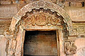 Khandagiri hill, Tatowa Gumpha n.2  the 'Parrot Cave', arch decoration.