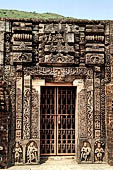 Udayagiri - Monastery n1 . The richly carved doorframe of the sanctum. 