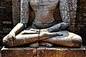 Udayagiri - the Monastery n 2 of Udayagiri II complex. Image of Buddha in bhumisparsamudra. 