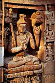 Orissa - Bhubaneswar. Sisiresvara temple. 4-armed Lakulisa niche flanked by six disciples.