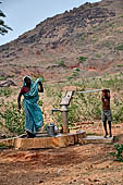 Orissa - Village life, along the way to Ratnagiri. 