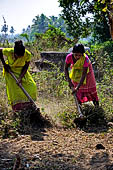 Orissa - Village life 