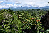 Aluvihara cave temples - Views of the surroundings from the terrace at the top of the site.