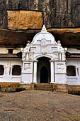 Dambulla cave temples