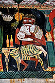 Mulkirigala cave temples - The second cave of the first terrace contains beautiful Kandyan-style paintings of Jataka stories.