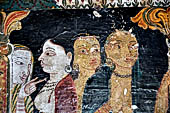 Mulkirigala cave temples - The second cave of the first terrace contains beautiful Kandyan-style paintings of Jataka stories.