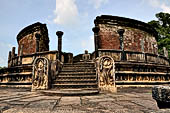 Polonnaruwa - the Vatadage. View from south. 