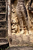 Polonnaruwa - the Vatadage. Detail of the guardstone of the southern stairway. 