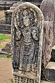 Polonnaruwa - the Vatadage. Detail of the guardstone of the main entrance (North). 