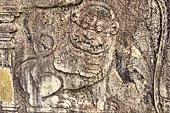 Polonnaruwa - the Vatadage. Detail of the balustrade of the southern stairway.