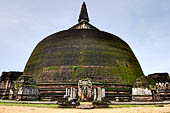 Polonnaruwa - Rankot Vihara. 