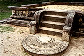 Polonnaruwa - the Citadel, the royal bathhouse, the moonstone. 