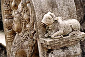 Polonnaruwa - the Vatadage. Detail of the Guardstone of the eastern stairway. 