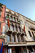 Venezia, Palazzetto Dandolo Riva del Carbon sul Canal Grande 