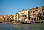 Venezia, Ca' Loredan (veneto-bizantino, XIII sec) e Ca' Farsetti (veneto-bizantino, XII-XIII sec) sul Canal Grande.